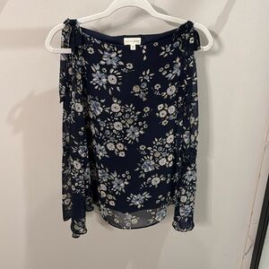Woman’s blouse